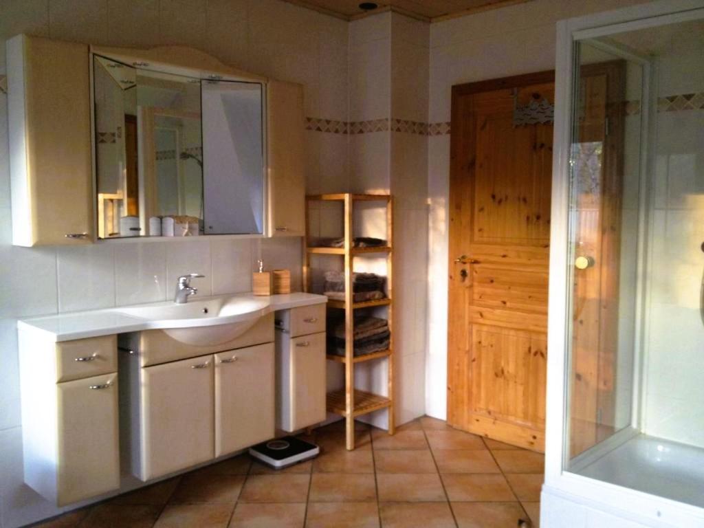 Dreimaedelhof Apartment Ruedesheim am Rhein Bilik gambar
